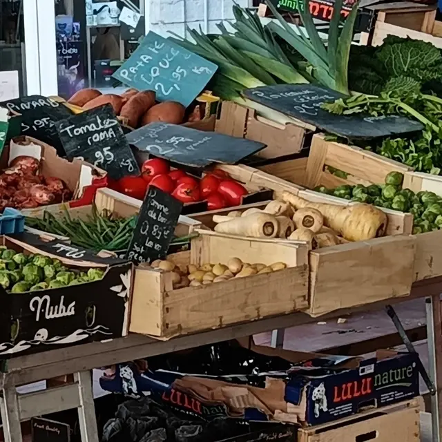Marché hebdomadaire de St Privat des Vieux_Saint-Privat-des-Vieux
