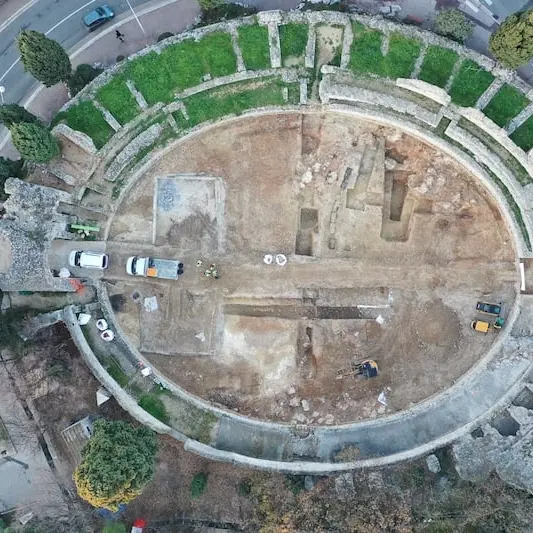 L'amphithéâtre de l'agglomération antique de Cemenelum : des origines à nos jours_Nice