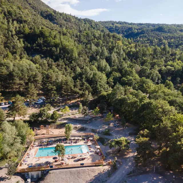 Camping Huttopia Lac de Serre-Ponçon