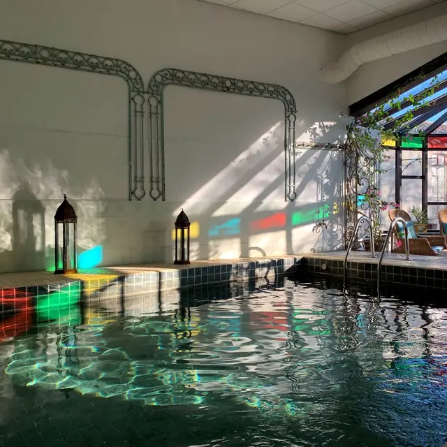 Piscine intérieure chauffée