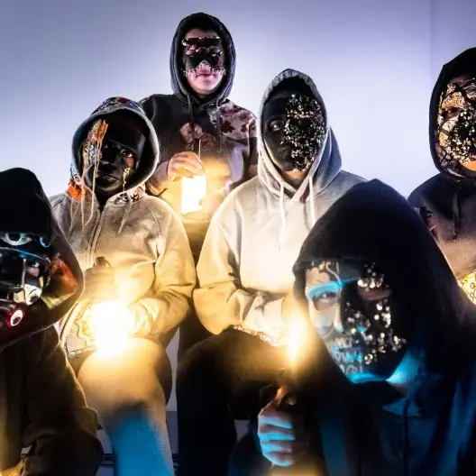 “Rakont l'amour entre quatre murs” - Documentaire et exposition - Jausiers