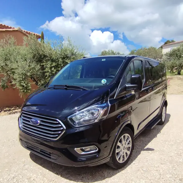 Ventoux Travel Car_Beaumes-de-Venise