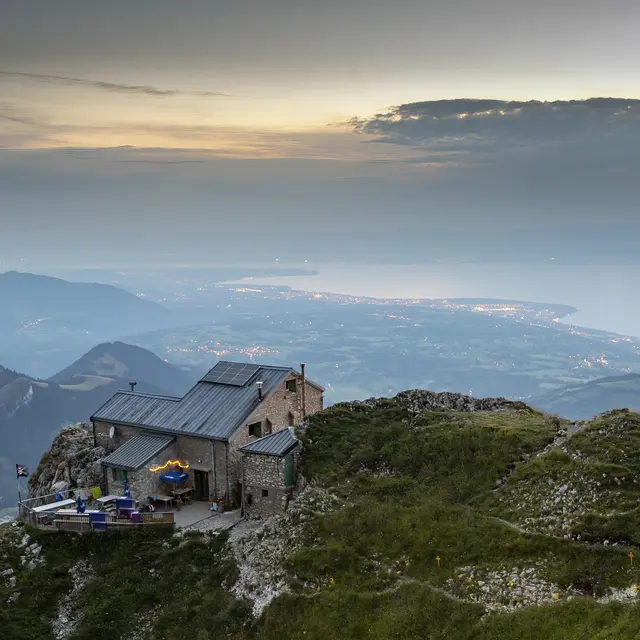 Refuge de la Dent d'Oche