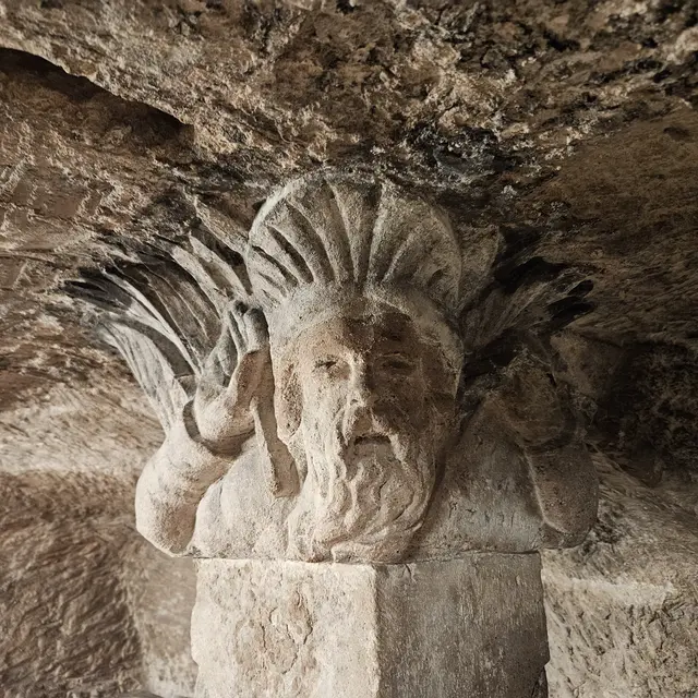 Visite de la crypte de St Victor