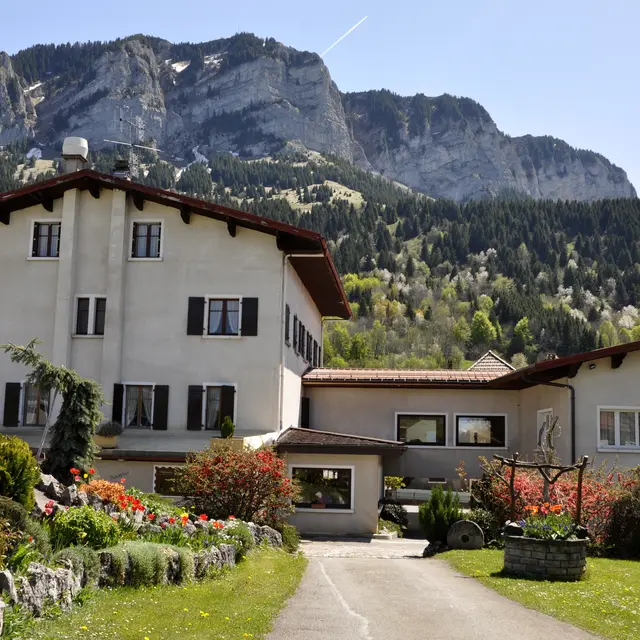 Hôtel Restaurant Bon Séjour 2 étoiles Thollon les Mémises