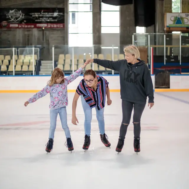 ©Raja-Bundhoo-Patinoire1