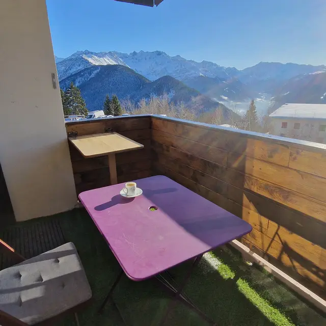 Balcon : Vue sur le Gleyzin et le massif de Belledonnes