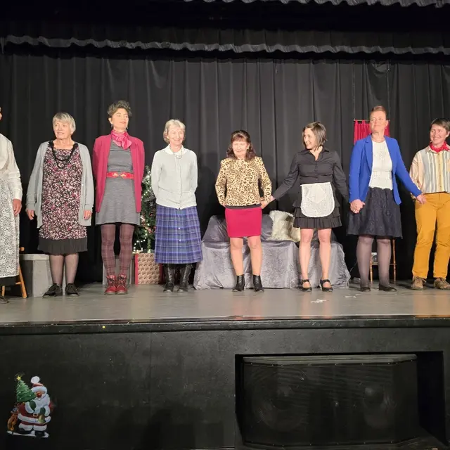 Pièce de théâtre : 8 femmes_Turriers