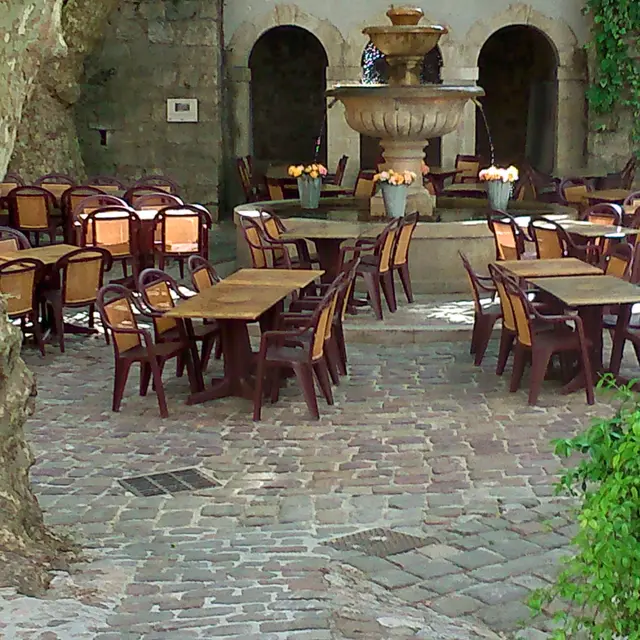 Place du Thouron