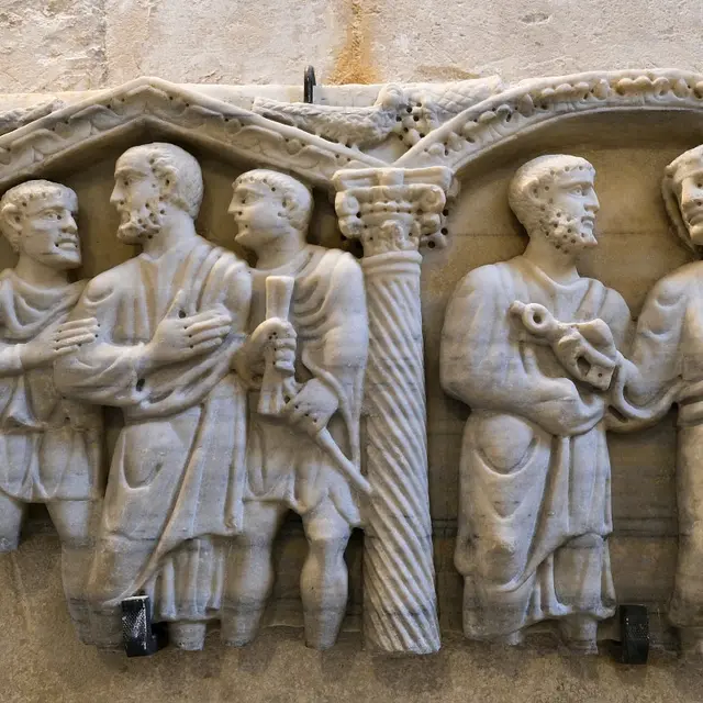 Visite-atelier en famille - Défilé de mode antique !_Avignon