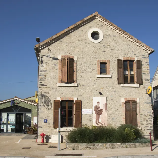 La Poste Musée d'Eyguians à Garde-Colombe