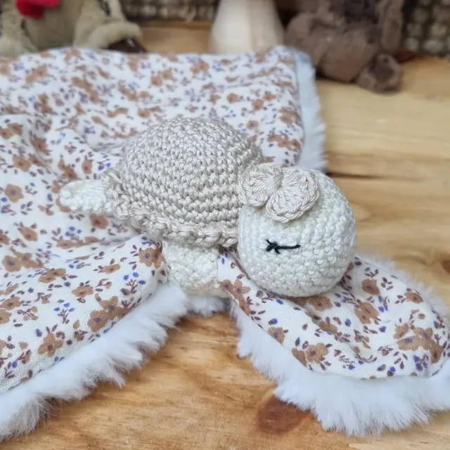 Stand de baby Marmotte !_Orcières