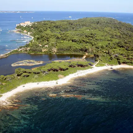 20-iles-lerins©SEMEC-sentier-botanique-webKELAGO