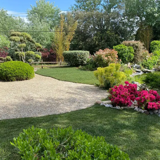 Un coin de verdure au bout de l'île de Ré