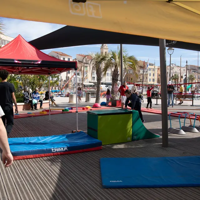 PARKOUR avec Ninja Park et UFOLEP 83 | Festival des Arts Urbains_Sanary-sur-Mer