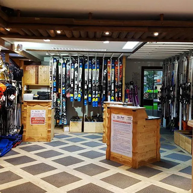 Intérieur magasin - Jean Sports