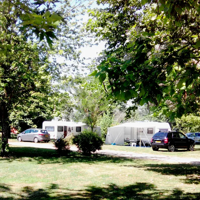 Camping champ d'été