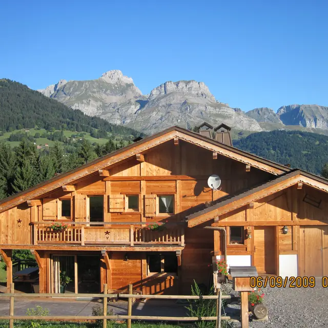 Chalet à Nant-Cruy en été