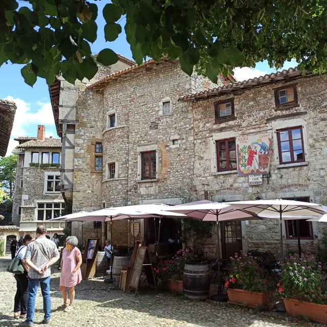 Pérouges