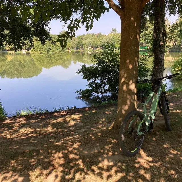 Voie douce de la Valloire d'Anneyron à Manthes
