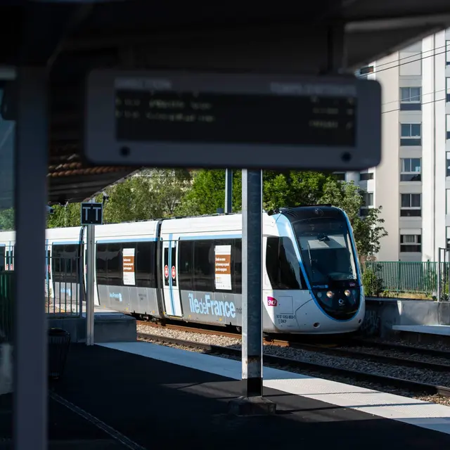 Parcours commenté en tram T13 avec goûter à la gare de Mareil-Marly_Saint-Germain-en-Laye