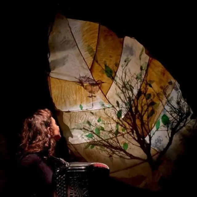 L'arbre et l'oiseau_Montrond-les-Bains