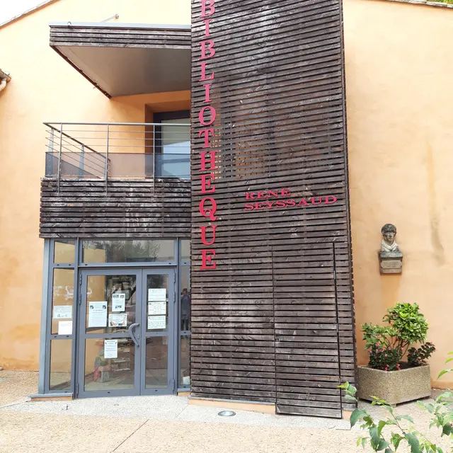 Bibliothèque R. Seyssaud