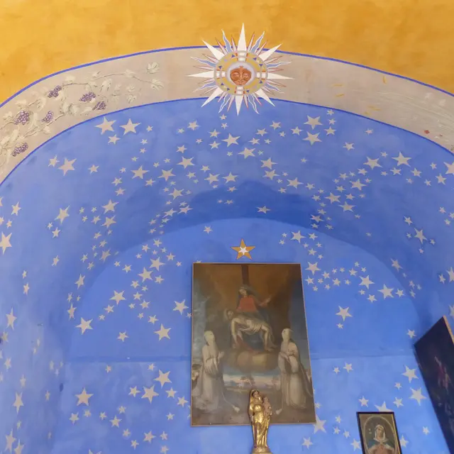 Décors peints dans la chapelle des Pénitents