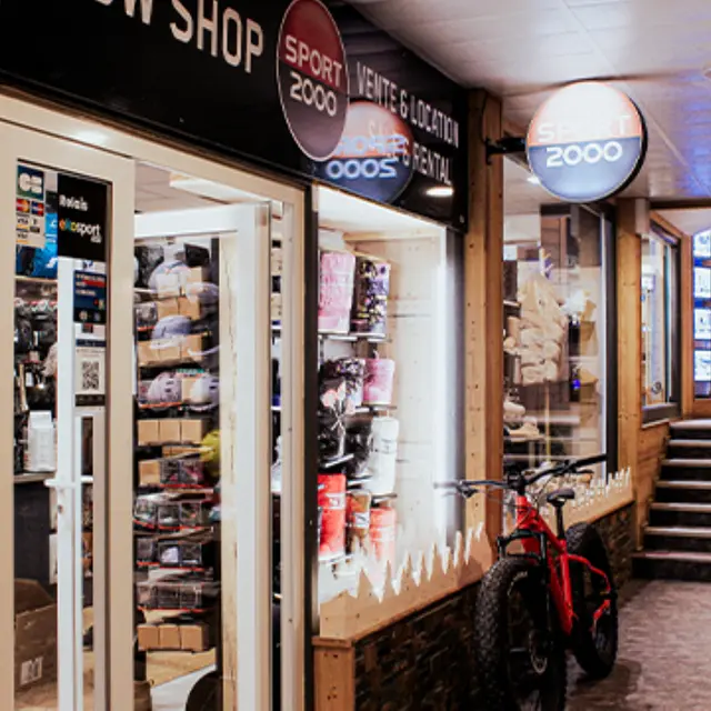 Snow Shop - Sport 2000_Isola 2000