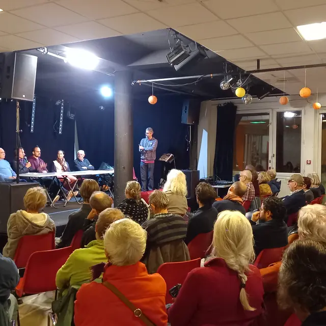 Café débat de l'association science Actions
