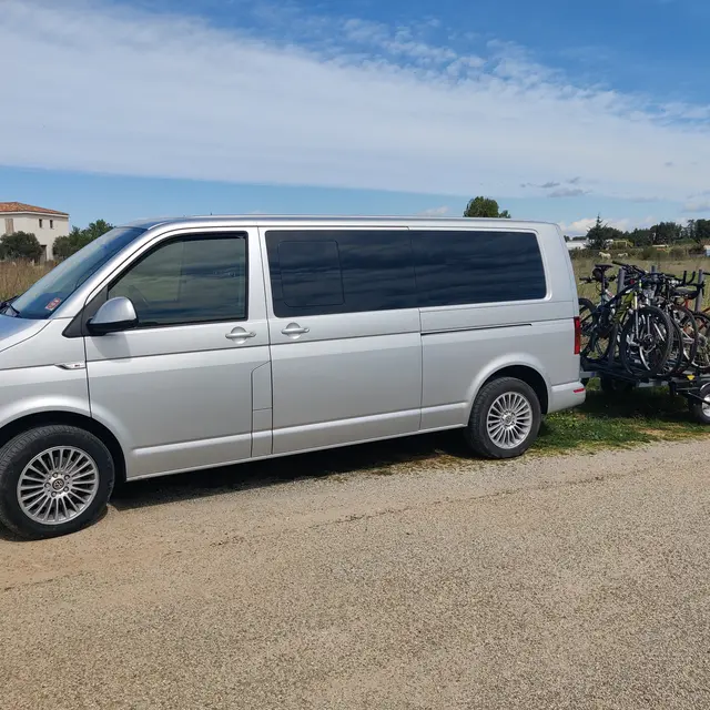 Van 9 places