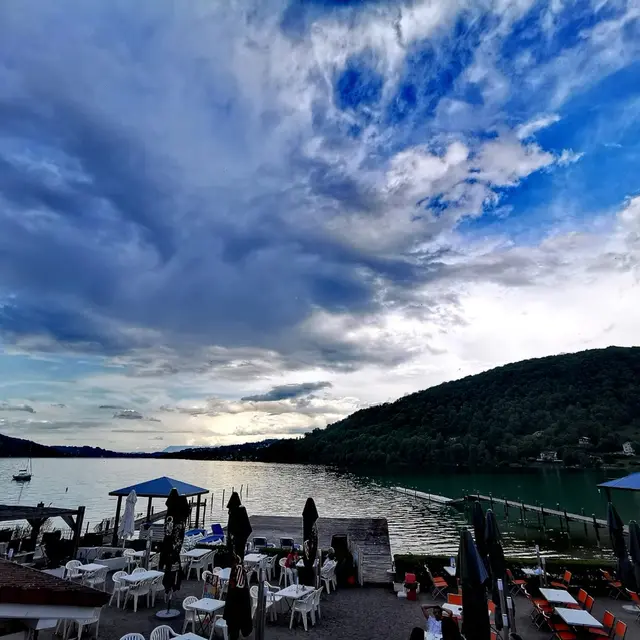 Vue sur le lac de Paladru