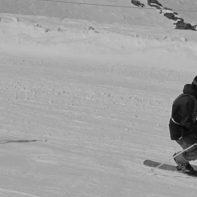 Skieurs de Telemark dans les Vallons de la Meije
