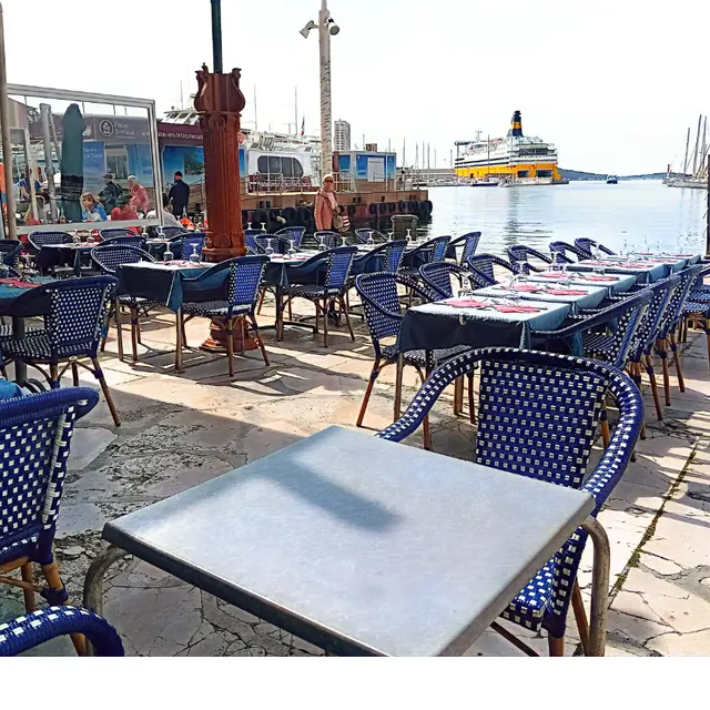 Restaurant indien sur la port de toulon