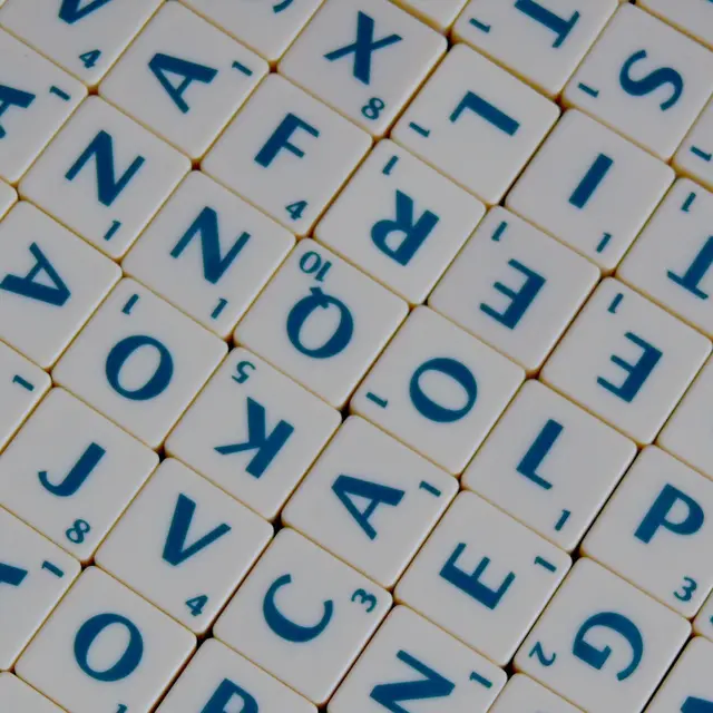 Scrabble_Tence