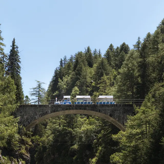 Train des Combins - Le Haut Val de Bagnes et Maison des Glaciers_Val de Bagnes