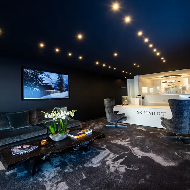 Schmidt Private Office