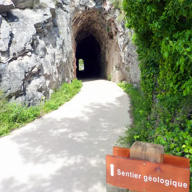 Sentier géologique du Parc de la Grande Corniche