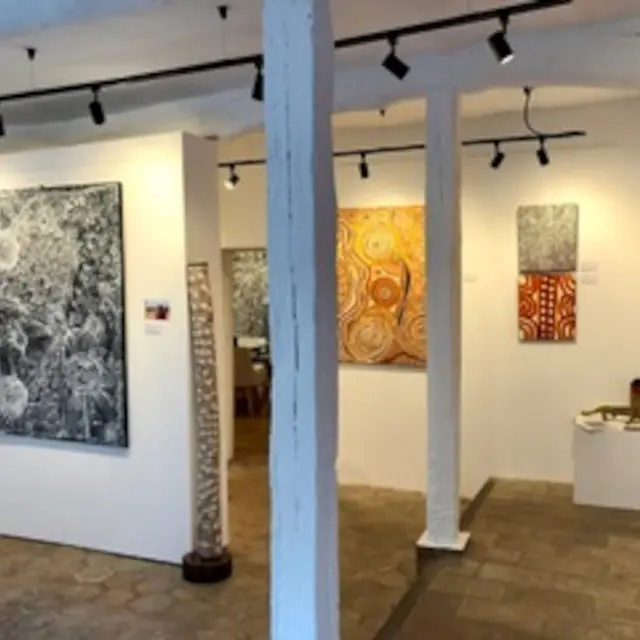 Red Dunes Gallery