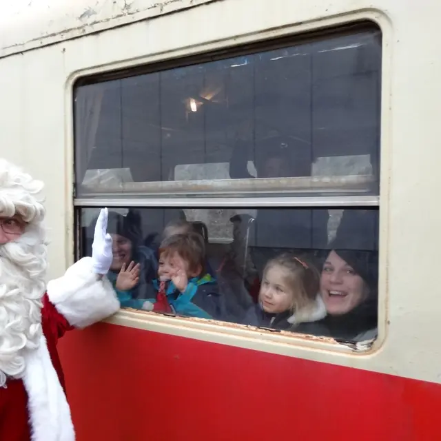 Trains du Père Noël_Usson-en-Forez