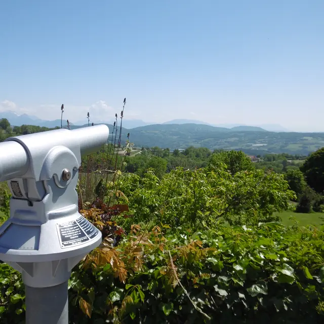Point de vue sur les vergers longue vue Charly Andilly