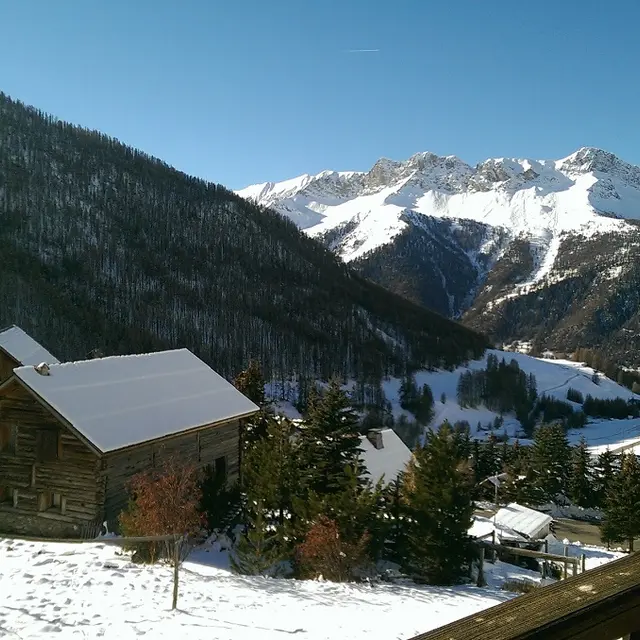 Chalet le Génépy -Gîte d'étape/séjour -Molines-en-Queyras