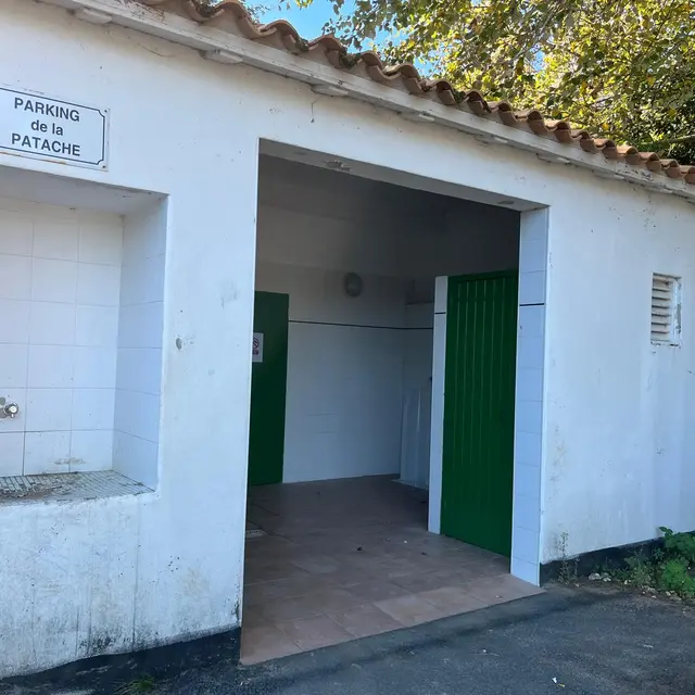 Toilettes publiques - Parking de La Patache_Les Portes-en-Ré