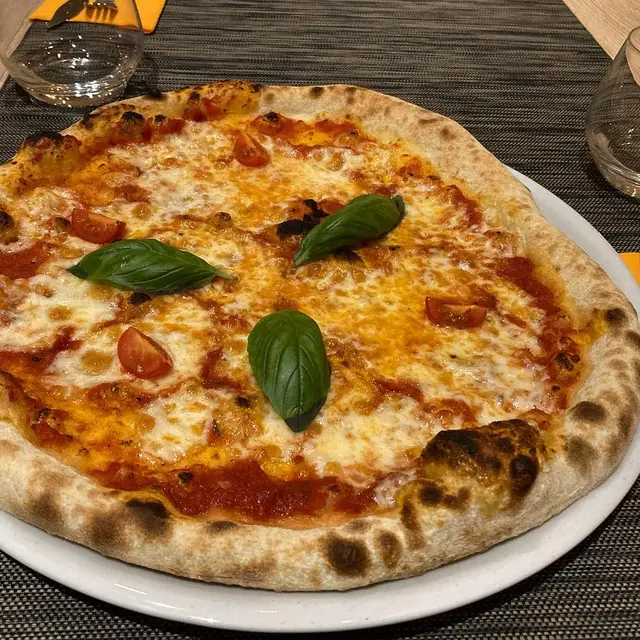 Rossini Pizza_Brignoles