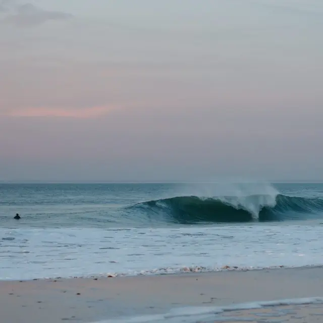 Vague de la plage du Petit Bec