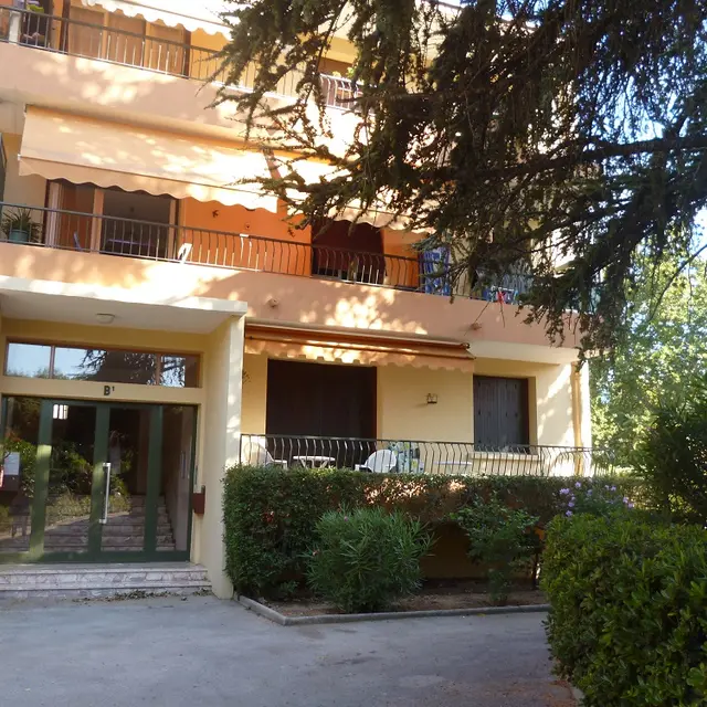 Appartement dans une résidence - Les Lônes - De Bastiani Angela