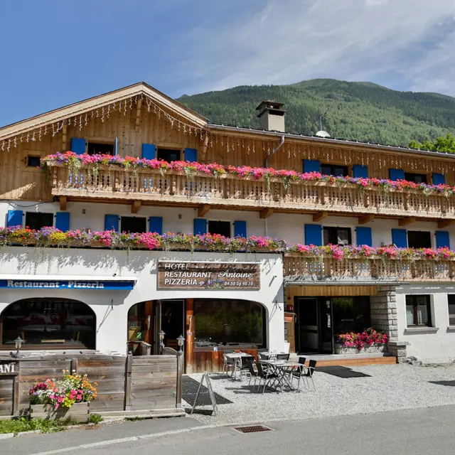 Saint Antoine Facade