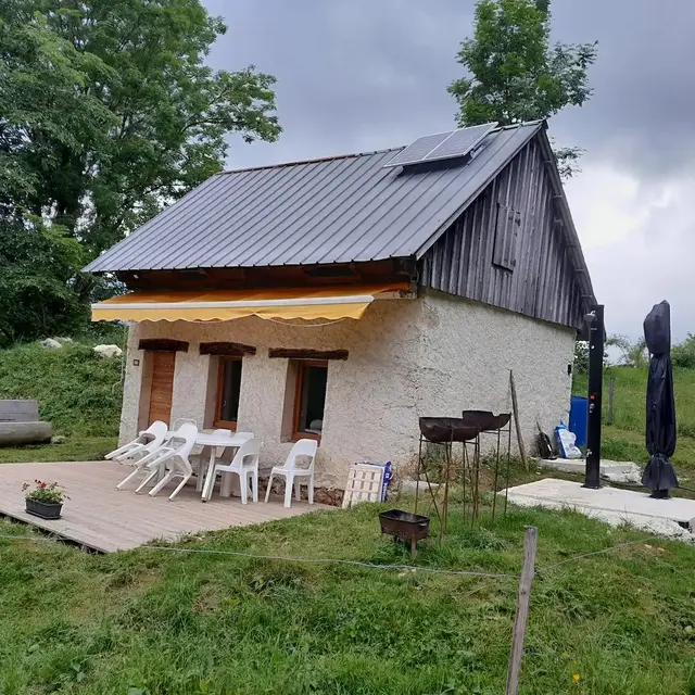 La cabane du Mont - Entremont le Vieux