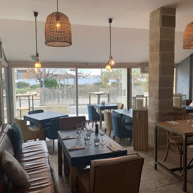 Restaurant bar à vin Le Blue Pin Rolland Saint Mandrier