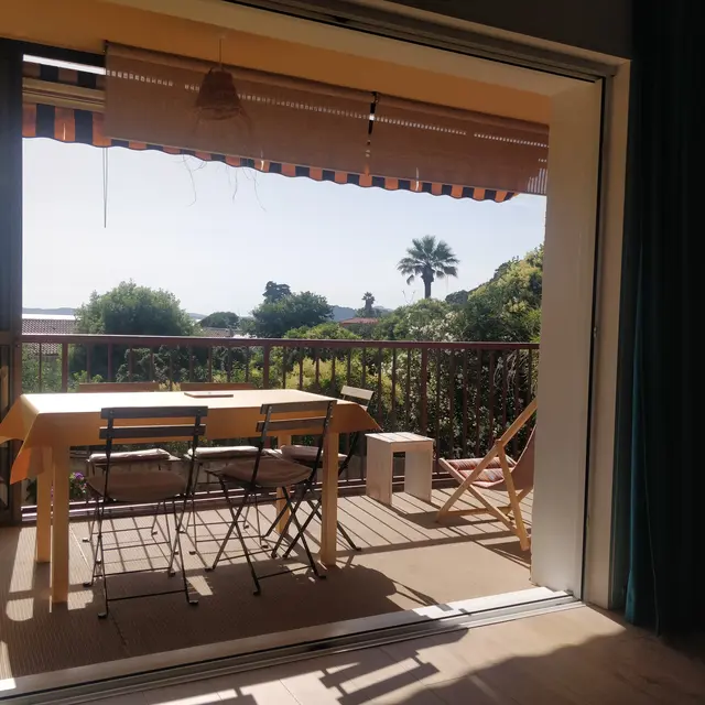 Terrasse et vue cote mer